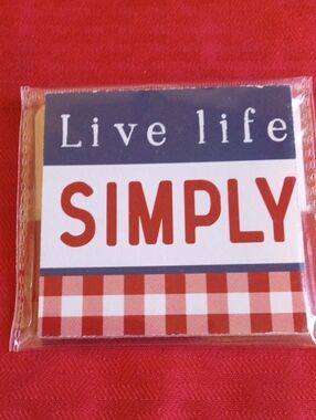 Brand New Live life SIMPLY Magnet Decorative  Plaque